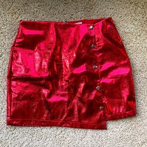 Metallic Faux Leather Red Mini Skirt (Size L)